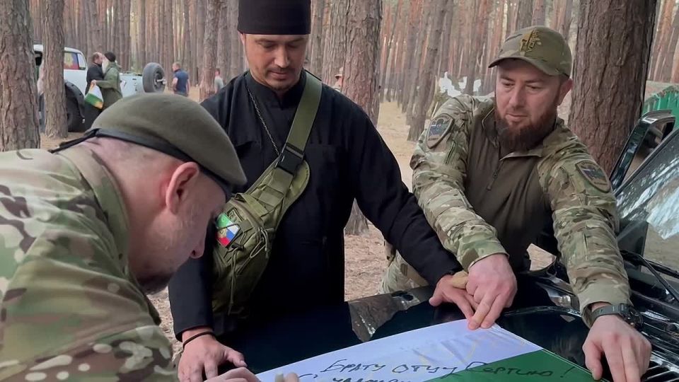   ,  - .    ()    (   ,      )   ( )  -   ,   ...