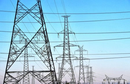 На Украине более миллиона абонентов остались без электроснабжения