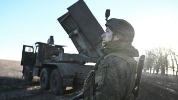 Тяжелый штурм Красного Лимана идет сразу с трех населенных пунктов — Алехин о ситуации в зоне СВО