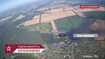 Огромный столб черного дыма поднялся в небо после удара по складу с горюче-смазочными материалами в Черниговской области