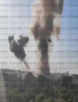 В Запорожье горит главный терминал «Новой почты», также удары нанесены по объектам энергоинфраструктуры в Полтавской и Харьковской областях — российские военкоры В Черниговской области поражена электроподстанция в посёлке...