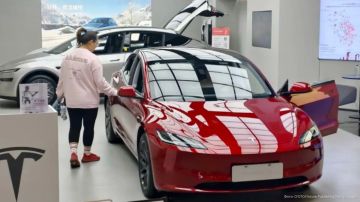 Tesla ����� ���������� �� ������� � ����� �� ���� ���������� ������� �� SpaceX, ����� The Wall Street Journal